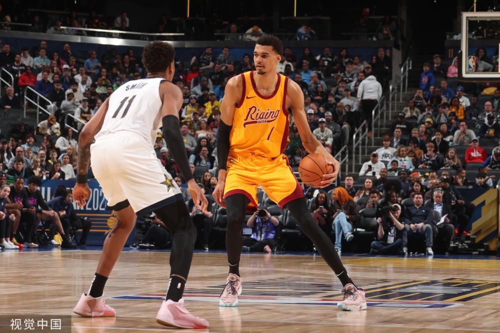 莱昂纳德强 莱昂纳德强