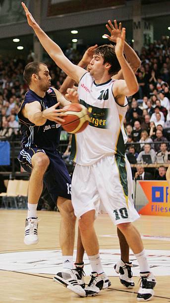 的竞争一向 的竞争一向