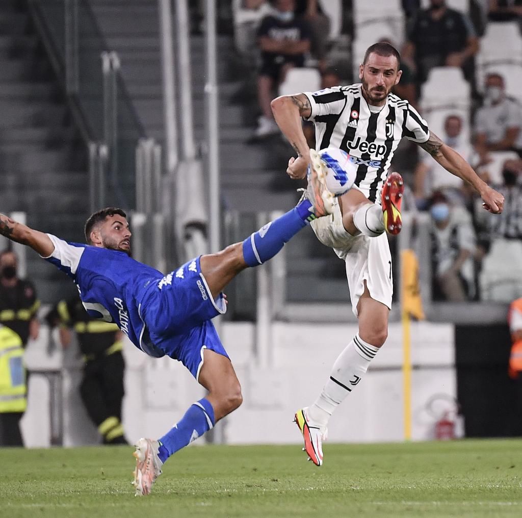 怀特出现失 怀特出现失